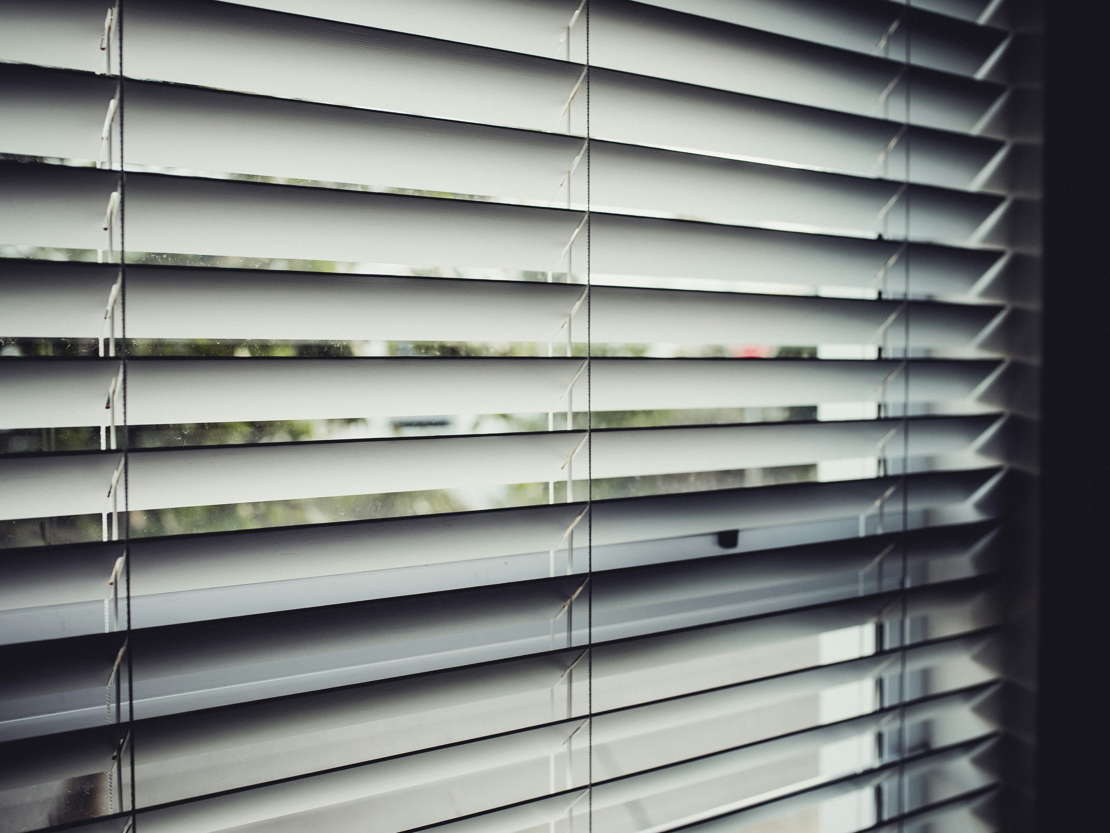 5 Tips Memilih Roller Blind yang Tepat untuk Rumah Modern